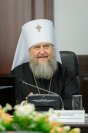 13-Управляющий Усть-Каменогорской епархией принял участие во встрече с акимом Павлодарской области. Руководитель региона награжден орденом Казахстанского Митрополичьего округа