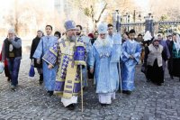 9-Празднование 145-летия Туркестанской епархии. Главы и архипастыри Казахстанского и Среднеазиатского Митрополичьих округов совершили Литургию в Успенском соборе Ташкента.