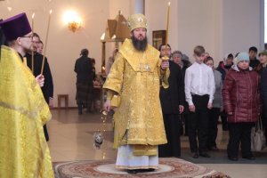 В канун Недели о блудном сыне Преосвященнейший епископ Амфилохий совершил Всенощное бдение в Свято-Андреевском кафедральном соборе