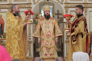 Неделя Всех Святых от века Богу благоугодивших