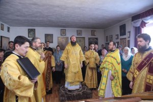 Престольный праздник Трех Святителей в поселке Глубокое