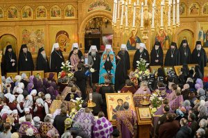 Управляющий Усть-Каменогорской и Семипалатинской епархией принял участие в торжествах по случаю принесения ковчега с частью пояса Пресвятой Богородицы