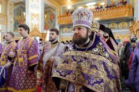 4-Управляющий Усть-Каменогорской и Семипалатинской епархией принял участие в торжествах по случаю принесения ковчега с частью пояса Пресвятой Богородицы