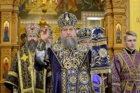 11-Управляющий Усть-Каменогорской и Семипалатинской епархией принял участие в торжествах по случаю принесения ковчега с частью пояса Пресвятой Богородицы