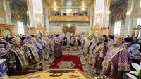 12-Управляющий Усть-Каменогорской и Семипалатинской епархией принял участие в торжествах по случаю принесения ковчега с частью пояса Пресвятой Богородицы