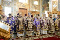 17-Управляющий Усть-Каменогорской и Семипалатинской епархией принял участие в торжествах по случаю принесения ковчега с частью пояса Пресвятой Богородицы