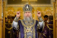 26-Управляющий Усть-Каменогорской и Семипалатинской епархией принял участие в торжествах по случаю принесения ковчега с частью пояса Пресвятой Богородицы