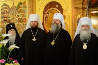 34-Управляющий Усть-Каменогорской и Семипалатинской епархией принял участие в торжествах по случаю принесения ковчега с частью пояса Пресвятой Богородицы