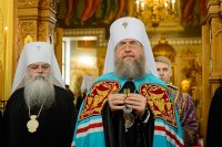 40-Управляющий Усть-Каменогорской и Семипалатинской епархией принял участие в торжествах по случаю принесения ковчега с частью пояса Пресвятой Богородицы
