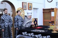 1-В Великую Среду епископ Амфилохий совершил последнюю Литургию Преждеосвященных Даров в 2017 году