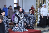 5-В Великую Среду епископ Амфилохий совершил последнюю Литургию Преждеосвященных Даров в 2017 году