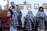 8-В Великую Среду епископ Амфилохий совершил последнюю Литургию Преждеосвященных Даров в 2017 году