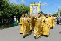 15-Епископ Усть-Каменогорский и Семипалатинский Амфилохий принял участие в крестном ходе, совершенном в праздник апостолов Петра и Павла в городе Петропавловске