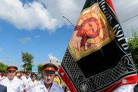 16-Епископ Усть-Каменогорский и Семипалатинский Амфилохий принял участие в крестном ходе, совершенном в праздник апостолов Петра и Павла в городе Петропавловске