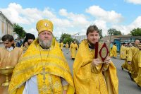 29-Епископ Усть-Каменогорский и Семипалатинский Амфилохий принял участие в крестном ходе, совершенном в праздник апостолов Петра и Павла в городе Петропавловске