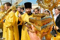 30-Епископ Усть-Каменогорский и Семипалатинский Амфилохий принял участие в крестном ходе, совершенном в праздник апостолов Петра и Павла в городе Петропавловске