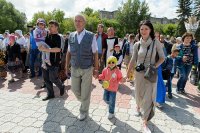 40-Епископ Усть-Каменогорский и Семипалатинский Амфилохий принял участие в крестном ходе, совершенном в праздник апостолов Петра и Павла в городе Петропавловске