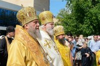 47-Епископ Усть-Каменогорский и Семипалатинский Амфилохий принял участие в крестном ходе, совершенном в праздник апостолов Петра и Павла в городе Петропавловске