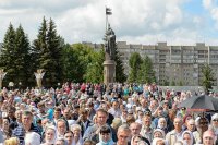 49-Епископ Усть-Каменогорский и Семипалатинский Амфилохий принял участие в крестном ходе, совершенном в праздник апостолов Петра и Павла в городе Петропавловске