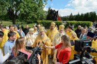 62-Епископ Усть-Каменогорский и Семипалатинский Амфилохий принял участие в крестном ходе, совершенном в праздник апостолов Петра и Павла в городе Петропавловске