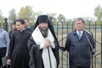 13-Епископ Амфилохий освятил часовню в селе Прапорщиково