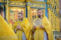 30-Епископ Амфилохий сослужил Главе Казахстанского Митрополичьего округа в главном храме страны