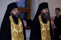 7-В канун праздника святого апостола Андрея Первозванного епископ Амфилохий совершил всенощное бдение в кафедральном соборе города Усть-Каменогорска