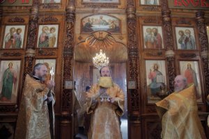 Воскресная Божественная Литургия в Свято-Покровском храме
