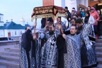 24-«Жизнь во гробе положился еси, Христе». Служение епископа Амфилохия в день Великой Пятницы