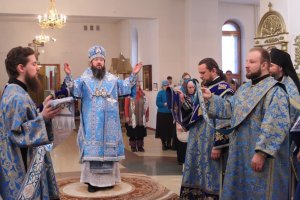 «Утробу Девичу освятивый Рождеством Твоим, и руце Симеоне благословивый, Едине Человеколюбче». Праздник Сретения Господня в Усть-Каменогорске