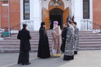 3-«Града Сионска взыскующе, под Твой покров, Дева Чистая, днесь притекаем». Соборное служение Литургии Преждеосвященных Даров в день празднования явления Державной иконы Пресвятой Богородицы