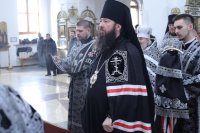 6-«Града Сионска взыскующе, под Твой покров, Дева Чистая, днесь притекаем». Соборное служение Литургии Преждеосвященных Даров в день празднования явления Державной иконы Пресвятой Богородицы