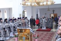 9-«Града Сионска взыскующе, под Твой покров, Дева Чистая, днесь притекаем». Соборное служение Литургии Преждеосвященных Даров в день празднования явления Державной иконы Пресвятой Богородицы