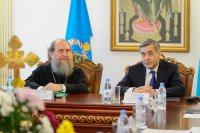 6-Прошла встреча архипастырей Казахстанского Митрополичьего округа с министром по делам религий и гражданского общества Казахстана