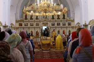 Служение епископа Амфилохия в Неделю 6-ю по Пятидесятнице в Андреевском кафедральном Соборе