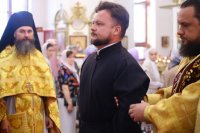 12-Служение епископа Амфилохия в Неделю 6-ю по Пятидесятнице в Андреевском кафедральном Соборе