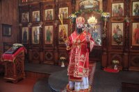9-В Светлый Понедельник епископ Амфилохий совершил Божественную Литургию в Покровском храме города Усть-Каменогорска