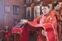 10-В Светлый Понедельник епископ Амфилохий совершил Божественную Литургию в Покровском храме города Усть-Каменогорска