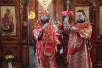 19-В Светлый Понедельник епископ Амфилохий совершил Божественную Литургию в Покровском храме города Усть-Каменогорска