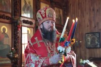 34-В Светлый Понедельник епископ Амфилохий совершил Божественную Литургию в Покровском храме города Усть-Каменогорска