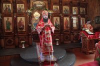 35-В Светлый Понедельник епископ Амфилохий совершил Божественную Литургию в Покровском храме города Усть-Каменогорска