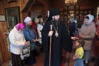 42-В Светлый Понедельник епископ Амфилохий совершил Божественную Литургию в Покровском храме города Усть-Каменогорска