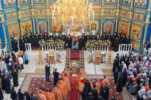 Епископ Усть-Каменогорский и Семипалатинский Амфилохий принял участие в торжествах, начавшихся в Астане по случаю 145-летия основания Туркестанской епархии и принесения в главный храм страны мироточивой иконы Божией Матери "Умягчение злых сердец"