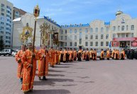 4-Епископ Усть-Каменогорский и Семипалатинский Амфилохий принял участие в торжествах, начавшихся в Астане по случаю 145-летия основания Туркестанской епархии и принесения в главный храм страны мироточивой иконы Божией Матери "Умягчение злых сердец"