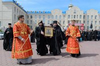 5-Епископ Усть-Каменогорский и Семипалатинский Амфилохий принял участие в торжествах, начавшихся в Астане по случаю 145-летия основания Туркестанской епархии и принесения в главный храм страны мироточивой иконы Божией Матери "Умягчение злых сердец"
