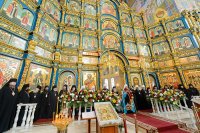 22-Епископ Усть-Каменогорский и Семипалатинский Амфилохий принял участие в торжествах, начавшихся в Астане по случаю 145-летия основания Туркестанской епархии и принесения в главный храм страны мироточивой иконы Божией Матери "Умягчение злых сердец"
