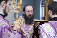 5-Служение епископа Амфилохия в канун Крестопоклонной Недели Великого поста