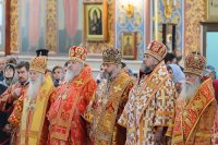 6-В Успенском соборе Казахстанской столицы епископ Амфилохий сослужил Главе Митрополичьего округа за Божественной Литургией в память 145-летия учреждения Туркестанской епархии