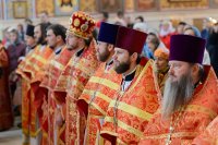 12-В Успенском соборе Казахстанской столицы епископ Амфилохий сослужил Главе Митрополичьего округа за Божественной Литургией в память 145-летия учреждения Туркестанской епархии