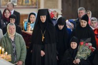 17-В Успенском соборе Казахстанской столицы епископ Амфилохий сослужил Главе Митрополичьего округа за Божественной Литургией в память 145-летия учреждения Туркестанской епархии